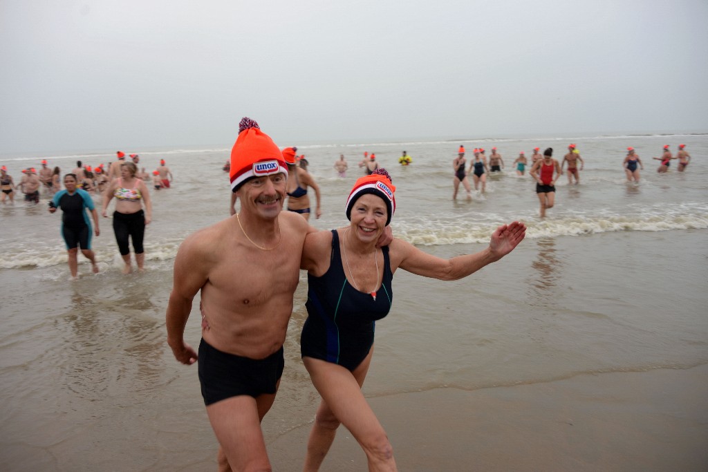 ../Images/Nieuwjaarsduik Nederzandt 2020 110.jpg